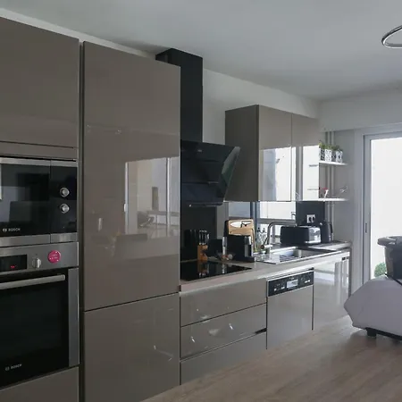 Spacious 102 M In 15th Lejlighed Paris